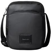 Olkalaukut Calvin Klein Jeans  PUFFER UTILITY REPORTER LV04D3200G  Yks...