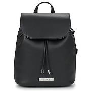 Reppu Karl Lagerfeld  IKON SMOOTH SM FLAP BACKPACK  Yksi Koko