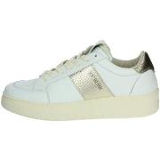Kengät Saint Sneakers  TENNIS  36