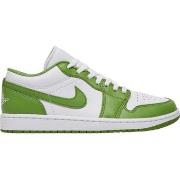 Kengät Nike  Jordan 1 Low Se  42 1/2