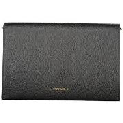 Olkalaukut Coccinelle  e5s00550201  Yksi Koko