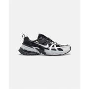 Kengät Nike  V2K Run Black Metallic Silver (Women's)  36 1/2