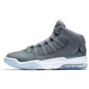 Kengät Nike  Air Jordan Max Aura  44