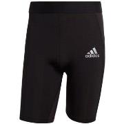 Shortsit & Bermuda-shortsit adidas  Techfit  EU S