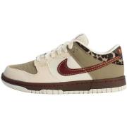 Kengät Nike  Dunk Low Retro Khaki Team Red Pearl White  36