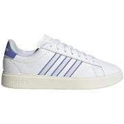 Kengät adidas  Baskets basses  Grand Court 2.0  41 1/3