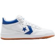 Tennarit Converse  Vidda Pro Long  42 1/2