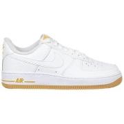 Kengät Nike  Air Force 1 '07  37 1/2