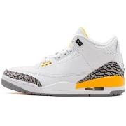 Kengät Nike  Wmns Air Jordan 3 Retro  36 1/2
