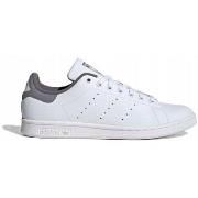 Kengät adidas  Stan Smith  42