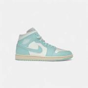 Kengät Nike  Jordan 1 Mid Light Dew (Women's)  38