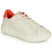 Kengät Tommy Hilfiger  LOWCUT LEATHER CUPSOLE  38