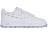 Kengät Nike  Air Force 1  43
