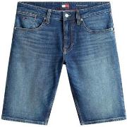 Shortsit & Bermuda-shortsit Tommy Hilfiger  DM0DM22980  IT 42
