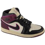 Kengät Nike  Air Jordan 1 Mid Se  36 1/2