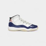 Kengät Nike  Jordan 11 Retro Rare Air (GS)  38 1/2