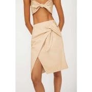 Lyhyt hame Isabelle Blanche  -  IT S