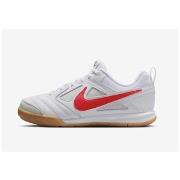 Kengät Nike  HV9596102  39