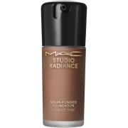 MAC Cosmetics Studio Radiance Serum-Powered Foundation NC65