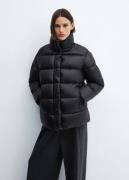 MANGO Toiminnallinen takki 'Snowy'  musta