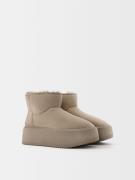 Bershka Bootsit  hiekka