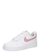 Nike Sportswear Matalavartiset tennarit 'Air Force 1 07 Better'  roosa...