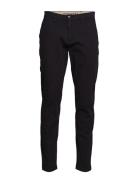 Motion Chino Taper Black Dockers