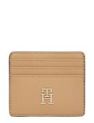 Th Soft Logotape Cc Holder Beige Tommy Hilfiger