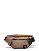 Wwliz Aa Bum Bag Beige Double A By Wood Wood