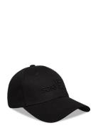 Noasy Cap Black Sofie Schnoor Young