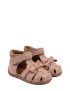 Starters? Bow Velcro Sandal Pink Pom Pom