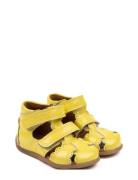 Starters? Two Velcro Scalloped Sand Yellow Pom Pom