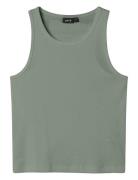 Nlfhinaja Crop Solid Tank Top Green LMTD