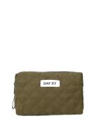 Day Re-Q Fenced Washbag S Khaki DAY ET