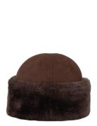 Dora Shearling Hat Brown Becksöndergaard