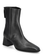 Lucasf25Stt Black UNISA