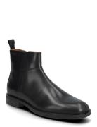 Andrew Black VAGABOND