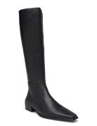 Nella Black VAGABOND