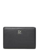 Chris 2.0_Multi W. Black HUGO