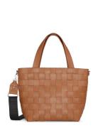 Chip11 Brown Ilse Jacobsen