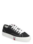 Archive Y2K Black Tommy Hilfiger