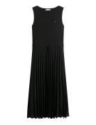 5X2 Slash-Nk Mix Media Drs Black Tommy Hilfiger