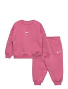 F8-Fleece Pant Set Pink Nike
