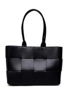 Lizzie Bag Black Noella