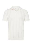 Knitted S/S Cable V-Neck Polo White Lindbergh