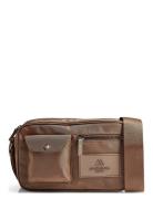 Darlambg Crossb., Monochrome Brown Markberg