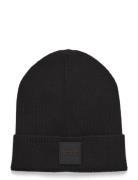 Foxxy_R_Hat Black BOSS