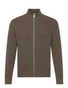 Sriton Brown HUGO