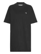 Badge T-Shirt Dress Lyhyt Mekko Black Calvin Klein Jeans