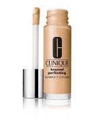 Beyond Perfecting Makeup + Concealer Meikkivoide Meikki Clinique